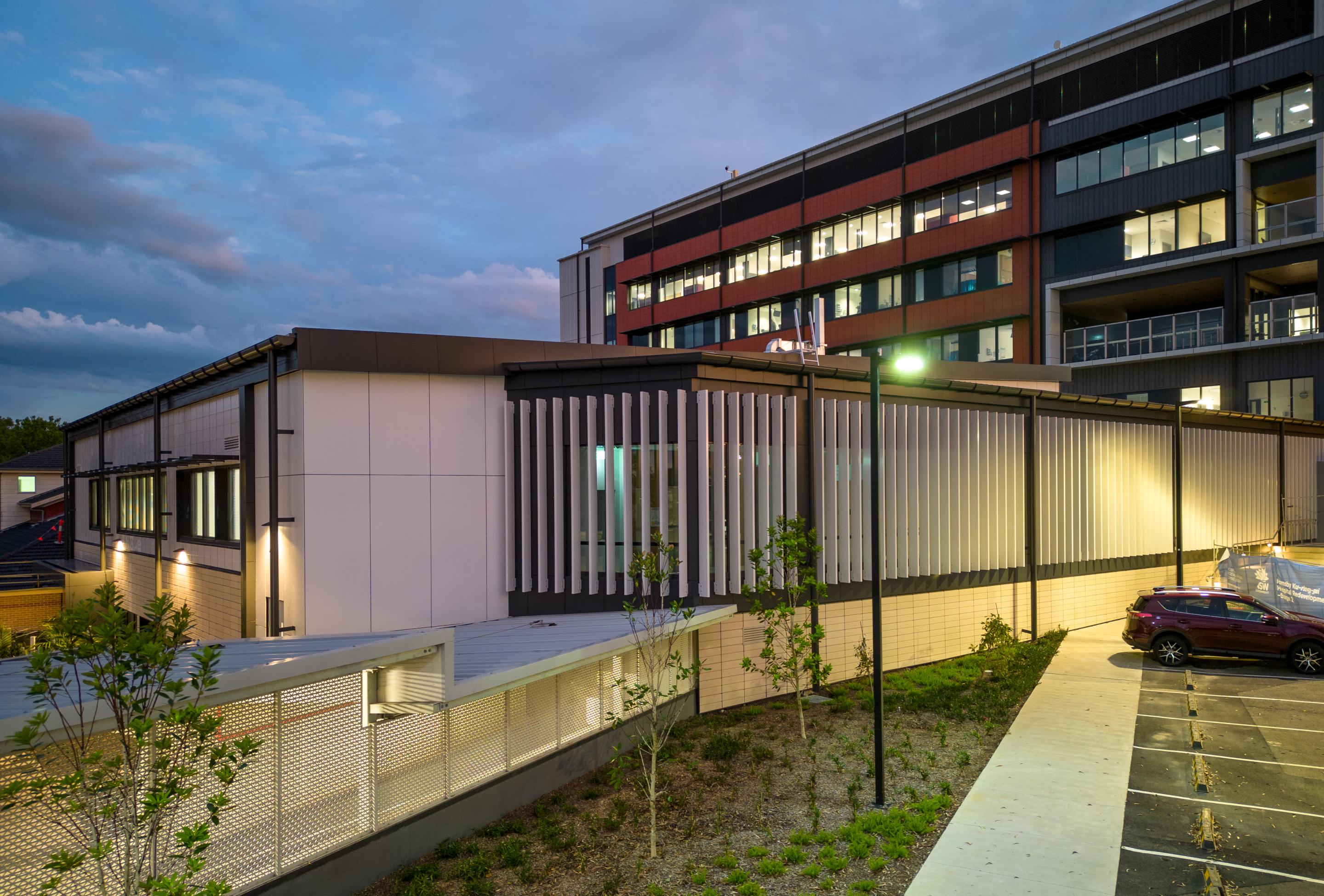 Hornsby Ku-ring-gai Hospital exterior