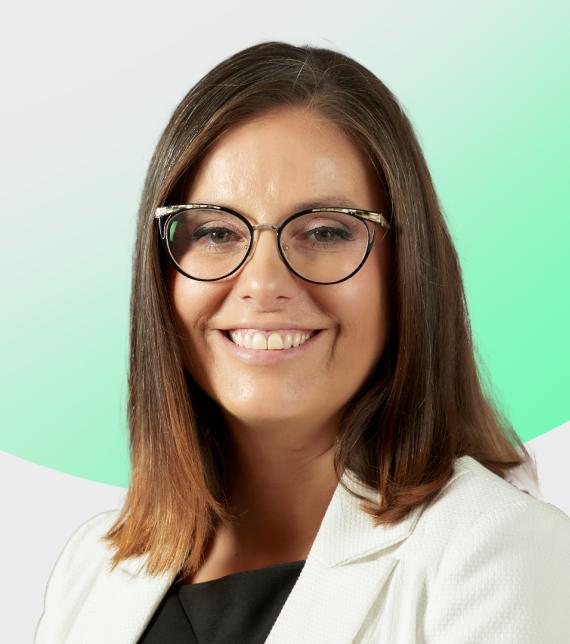 Headshot of Carla Leighton